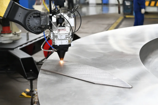 00424B83BCD9970AD309FE24A0B_522C890B_C7B4A