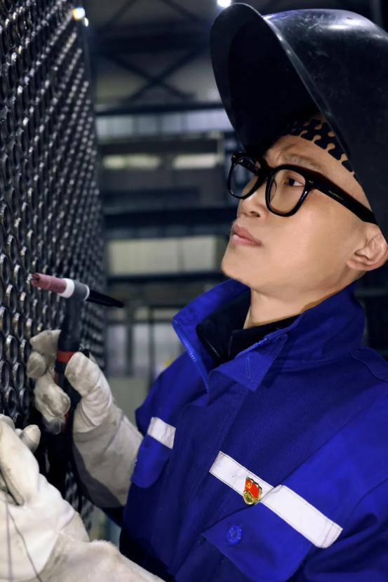 FC4CC557EFF2CC7C103361E829D_439DE667_CBA4