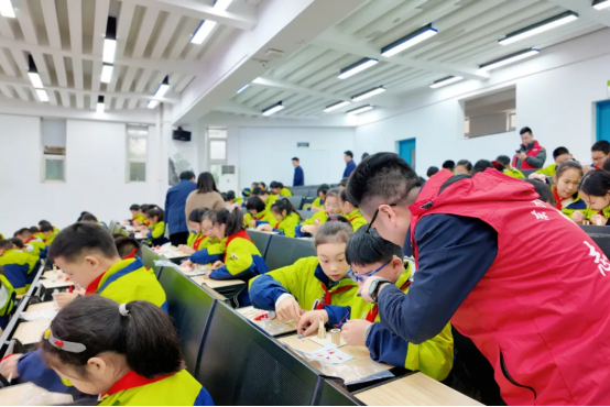 5DD54514CEB5F3D9001025CDABF_142205F9_C89C3