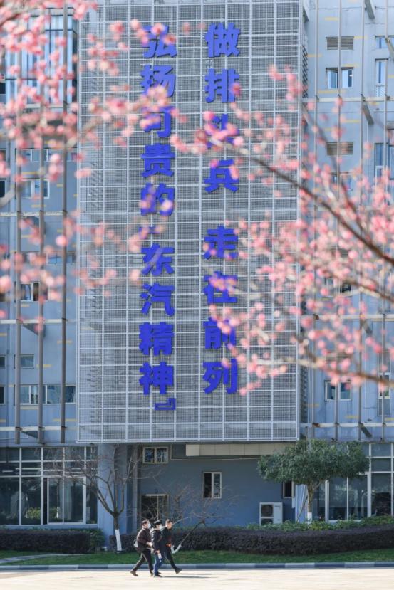 B749F1CEC75CAF6441339AF2AE5_A8195EA8_165D4