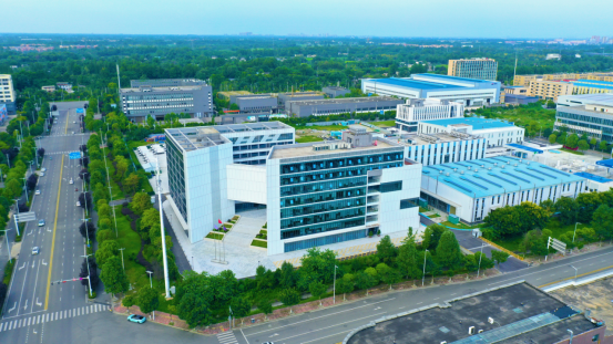 EF290CA645A43D5012D3533EBAD_0FDB5795_A8520