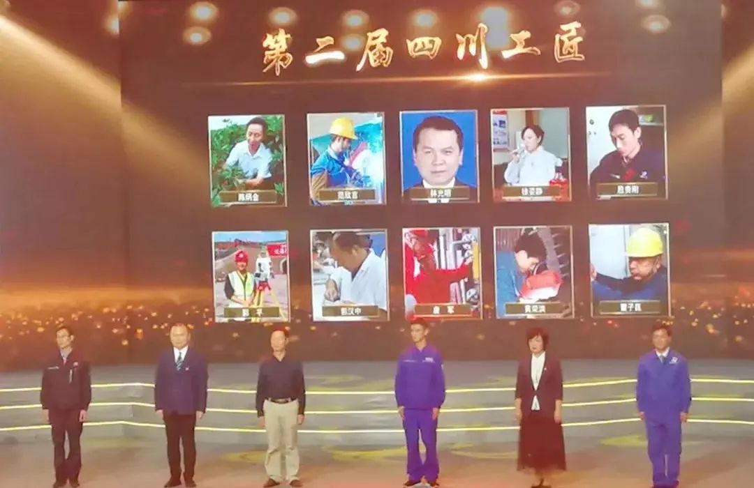 99892A74FA7F55347AC98E6097D_87F14D85_14385